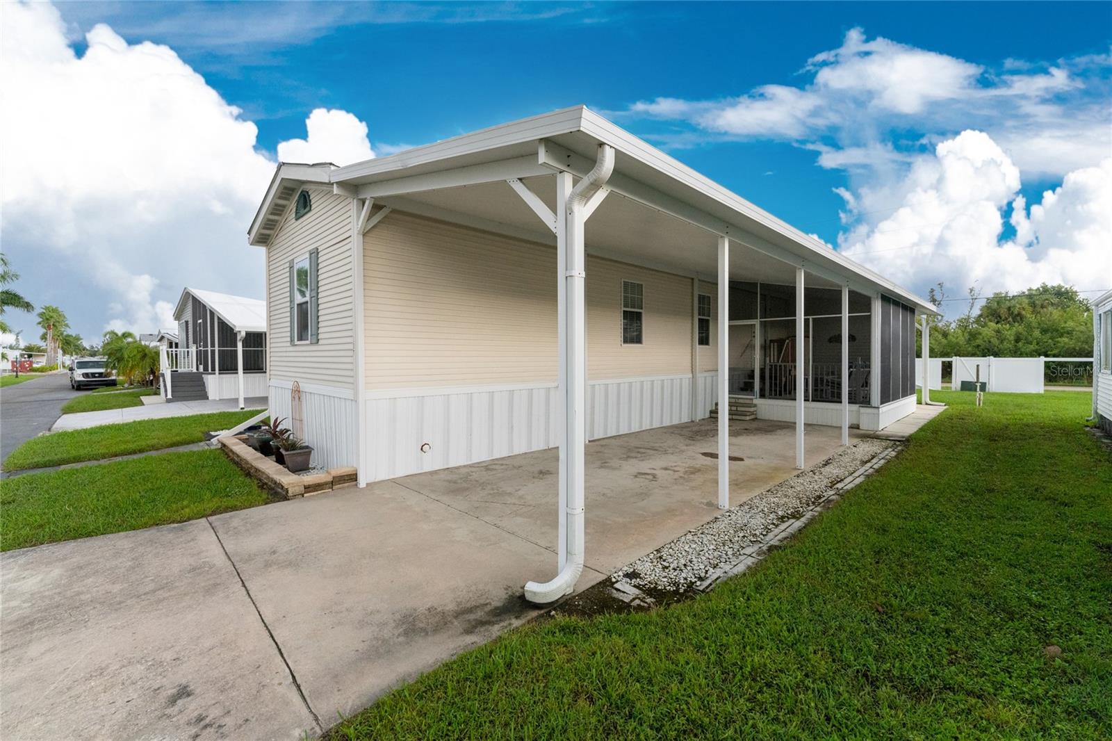 4300 Riverside Drive, FL