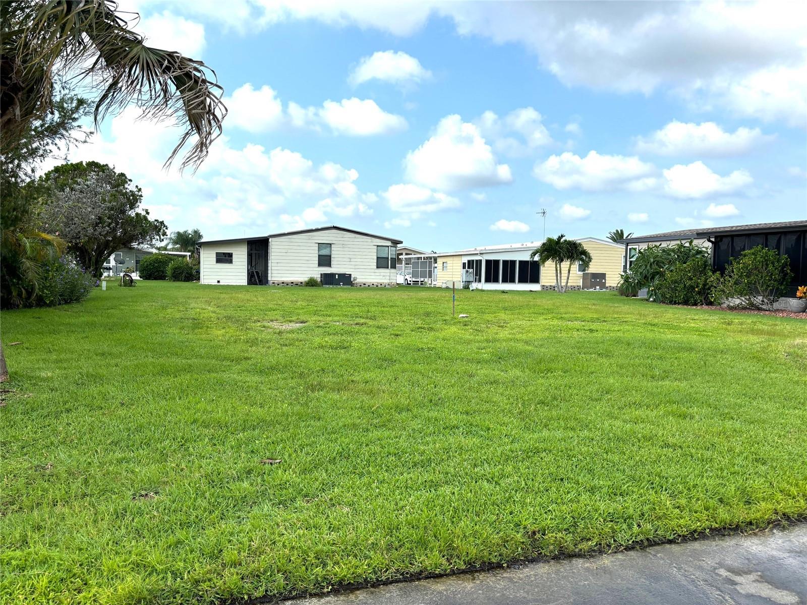 404 Tarde Logo Circle, FL