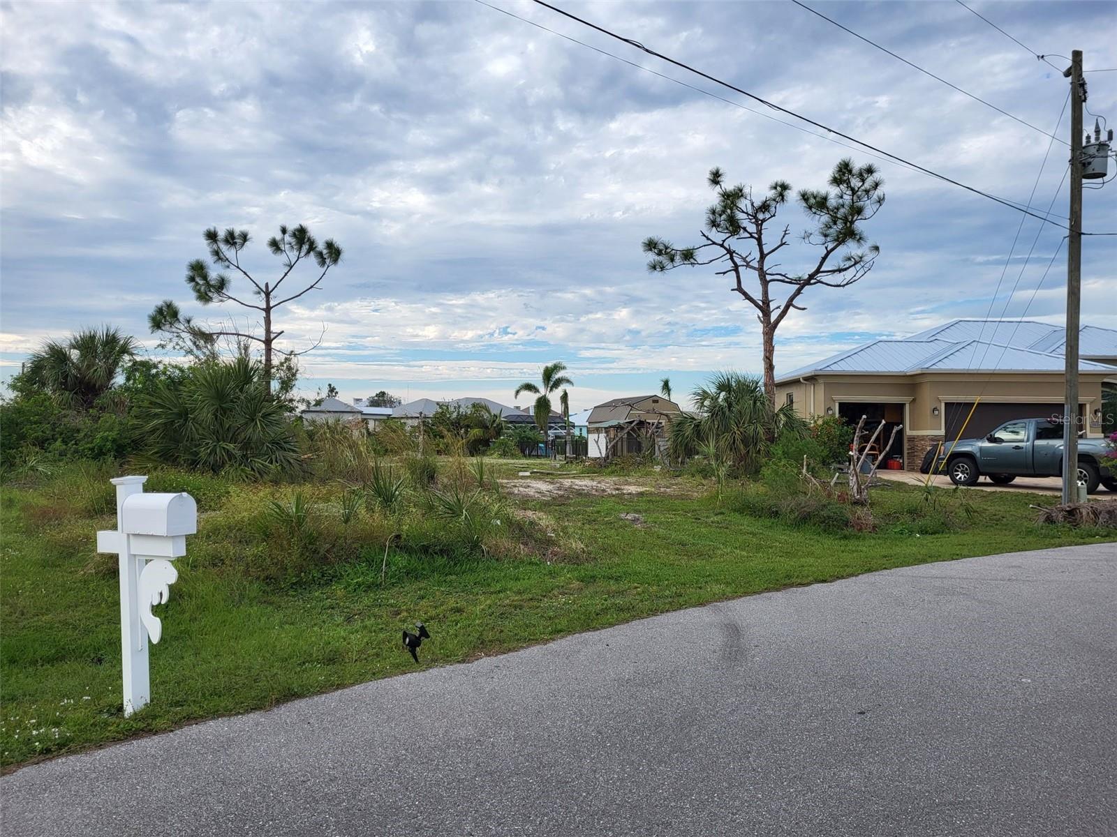 10610 Riverside Road, FL