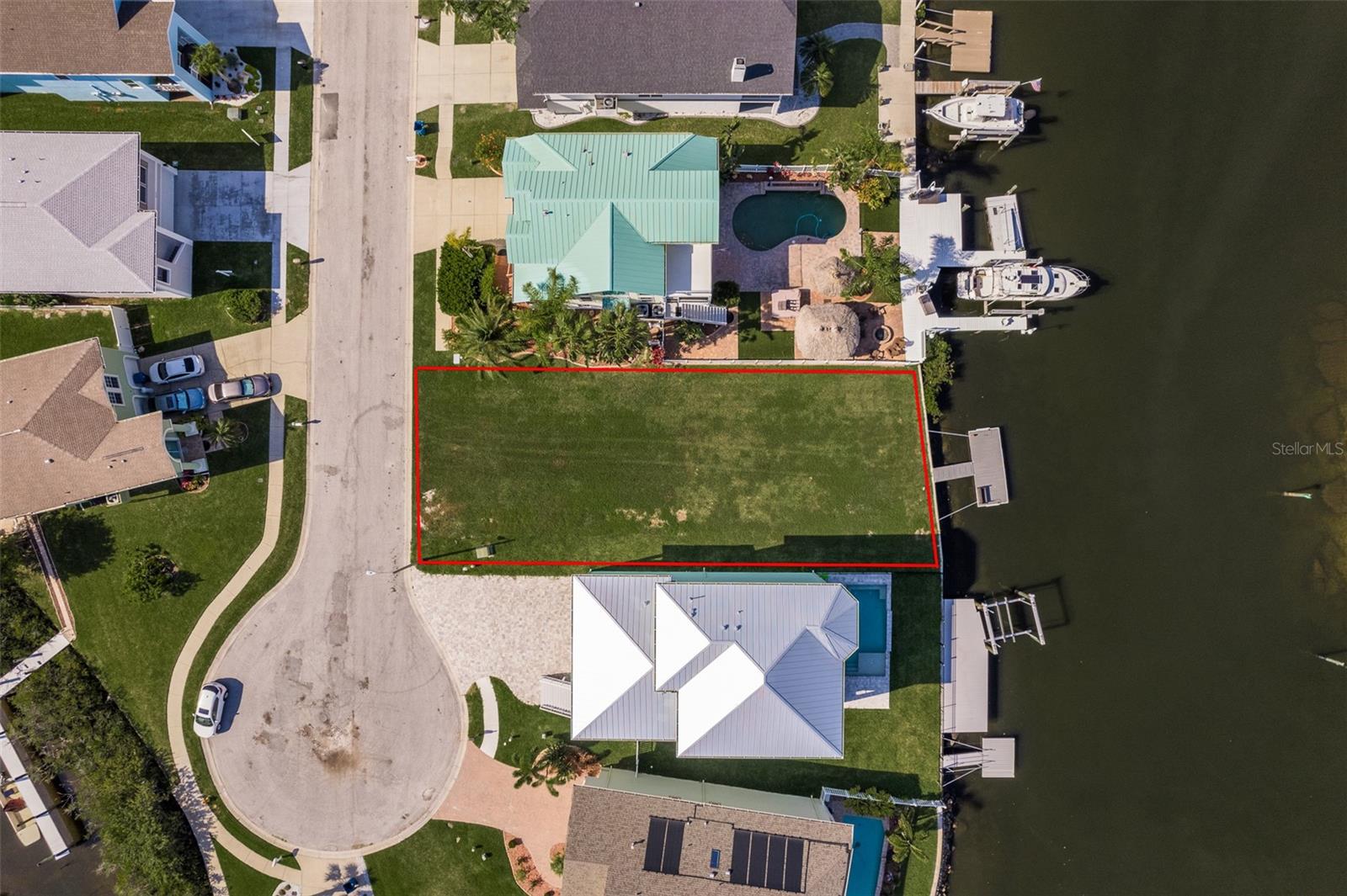 5627 Jobeth Drive, FL