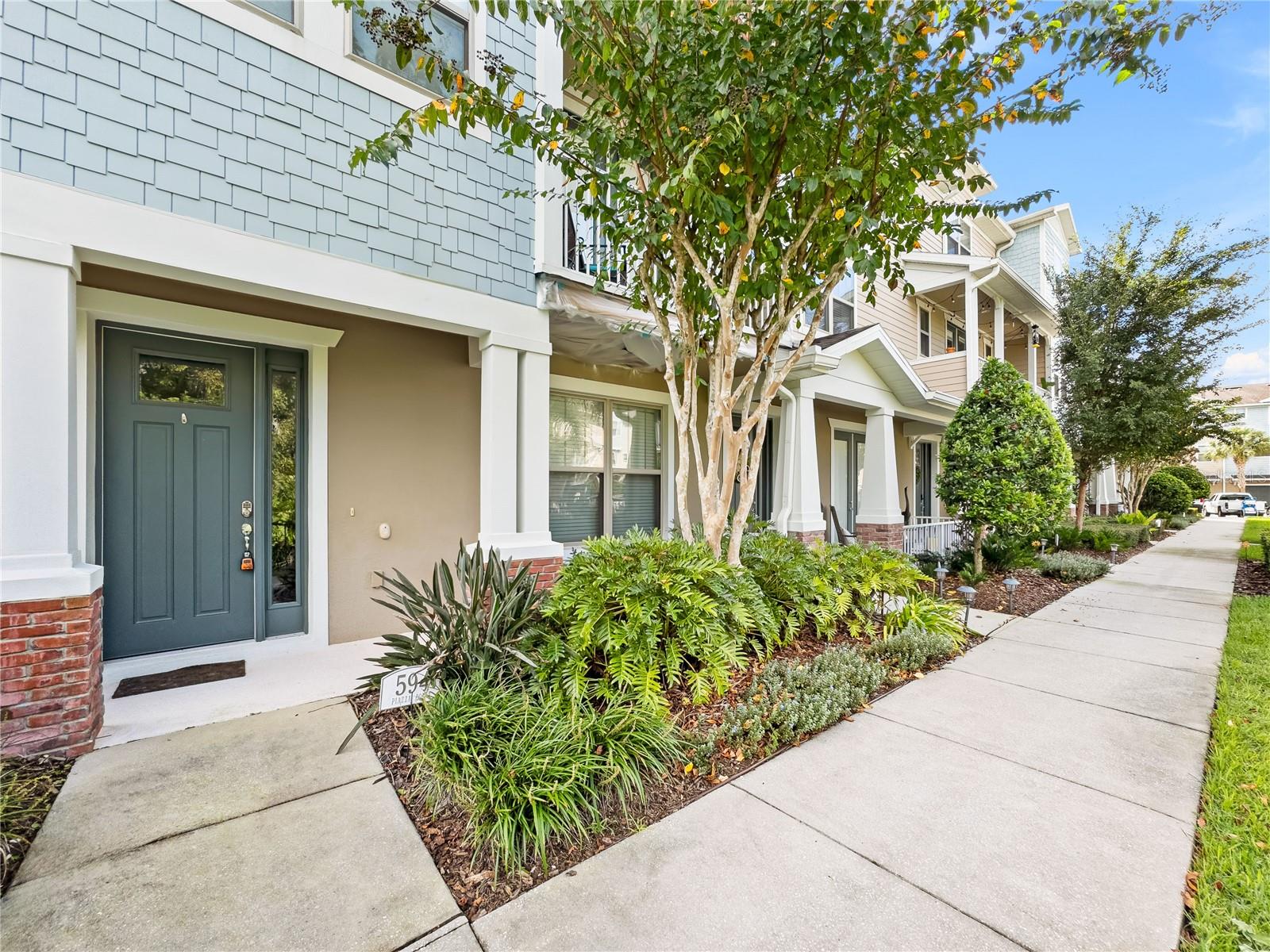 594 Piazza Point, FL