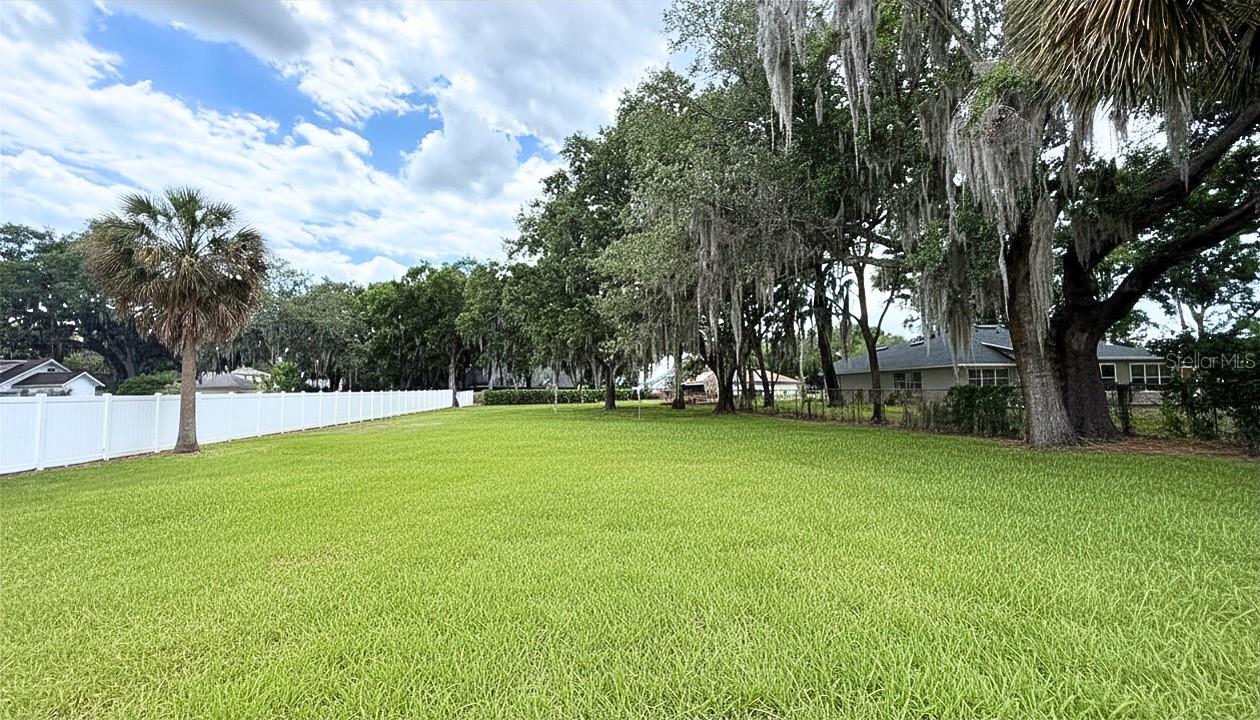 1669 Markel Dr, FL