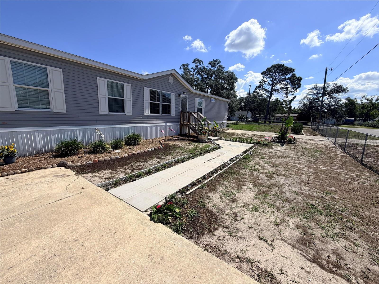 9811 Bud Street, FL