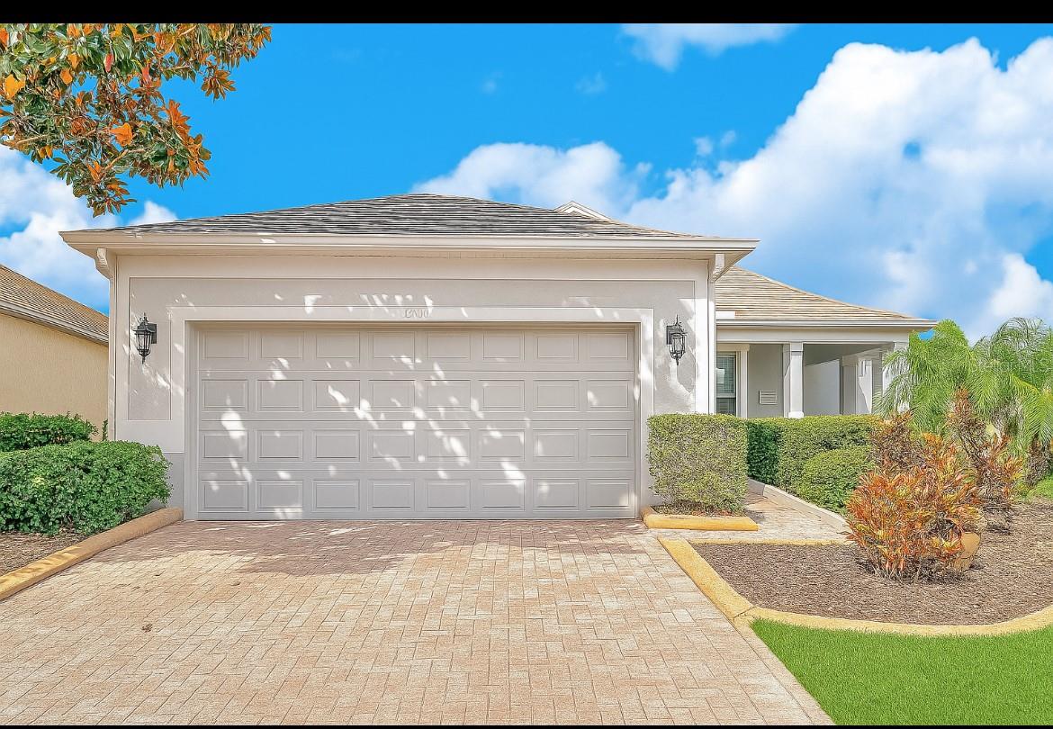 119 Crescent Moon Dr, FL