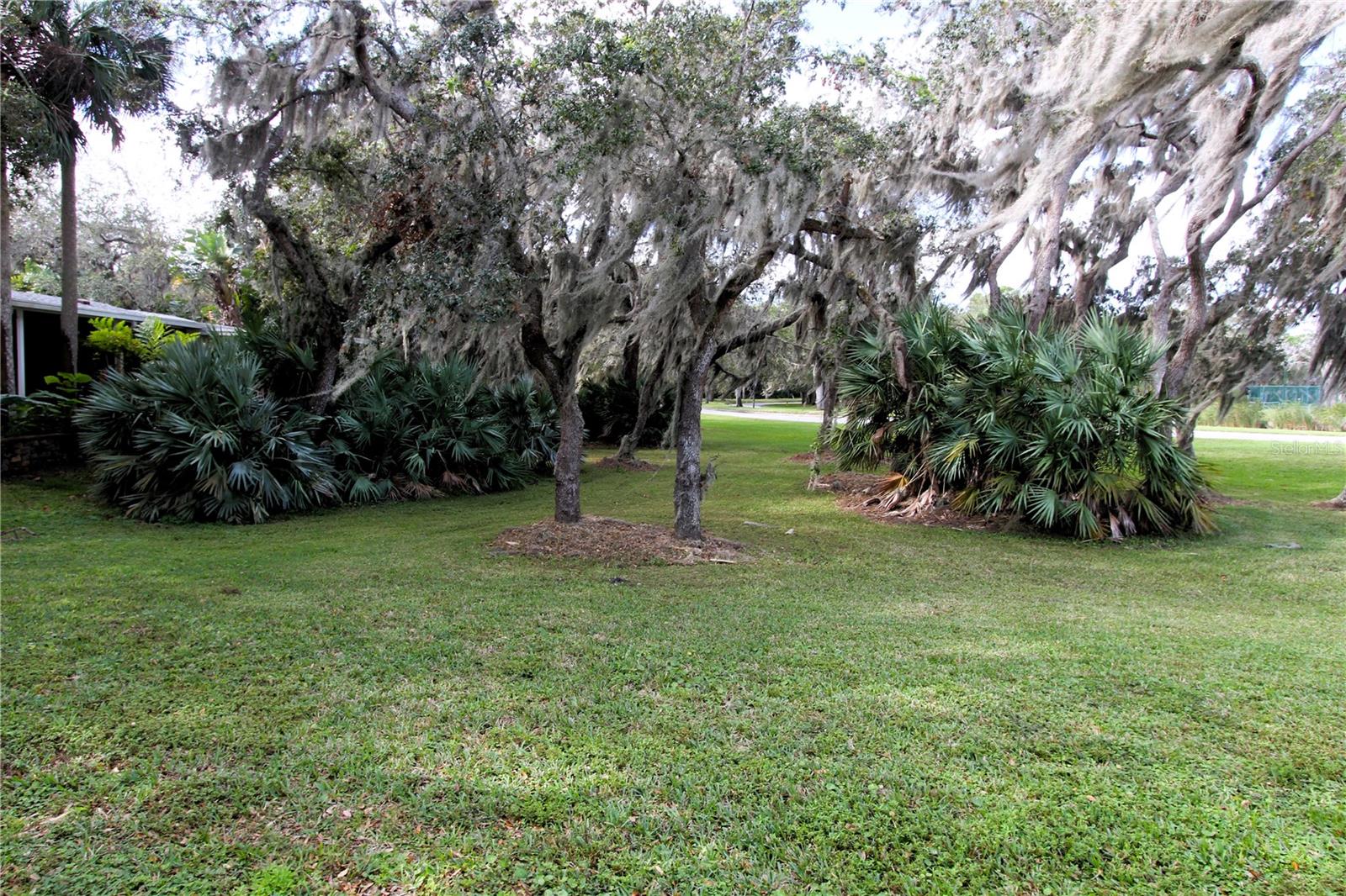 498 Sioux Blvd, FL