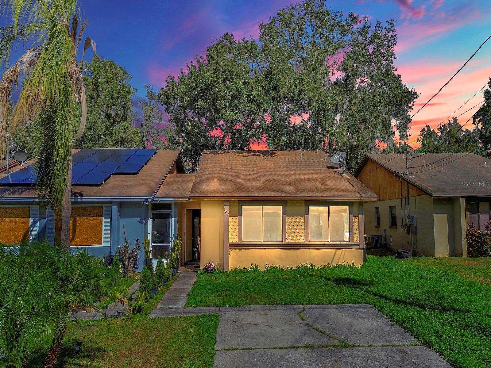 1057 Old South Drive, FL