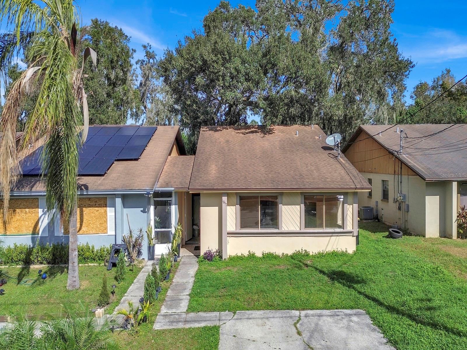 1057 Old South Drive, FL