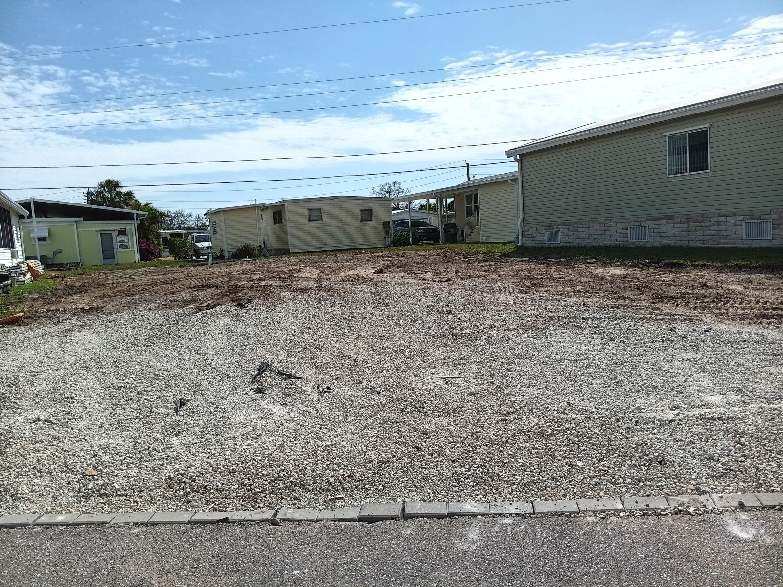 811 Bogie, FL