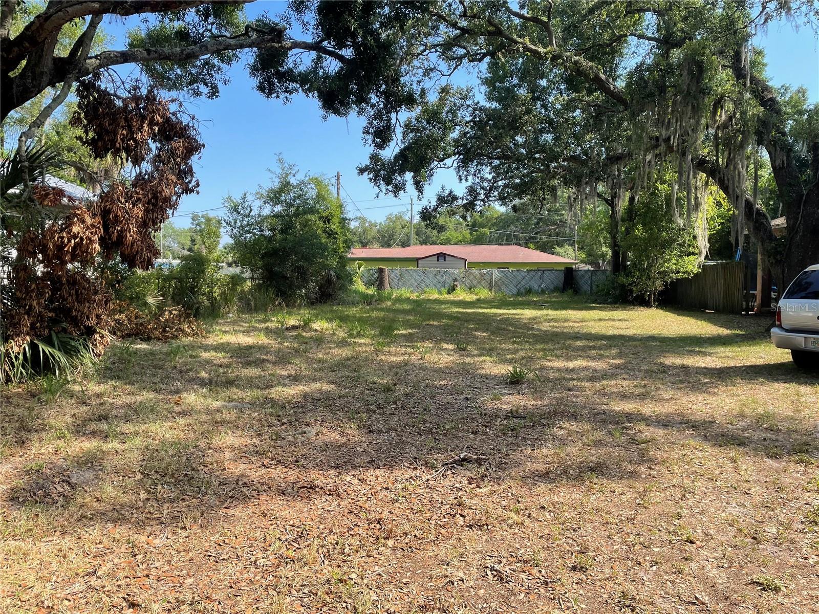 North Bay St, FL