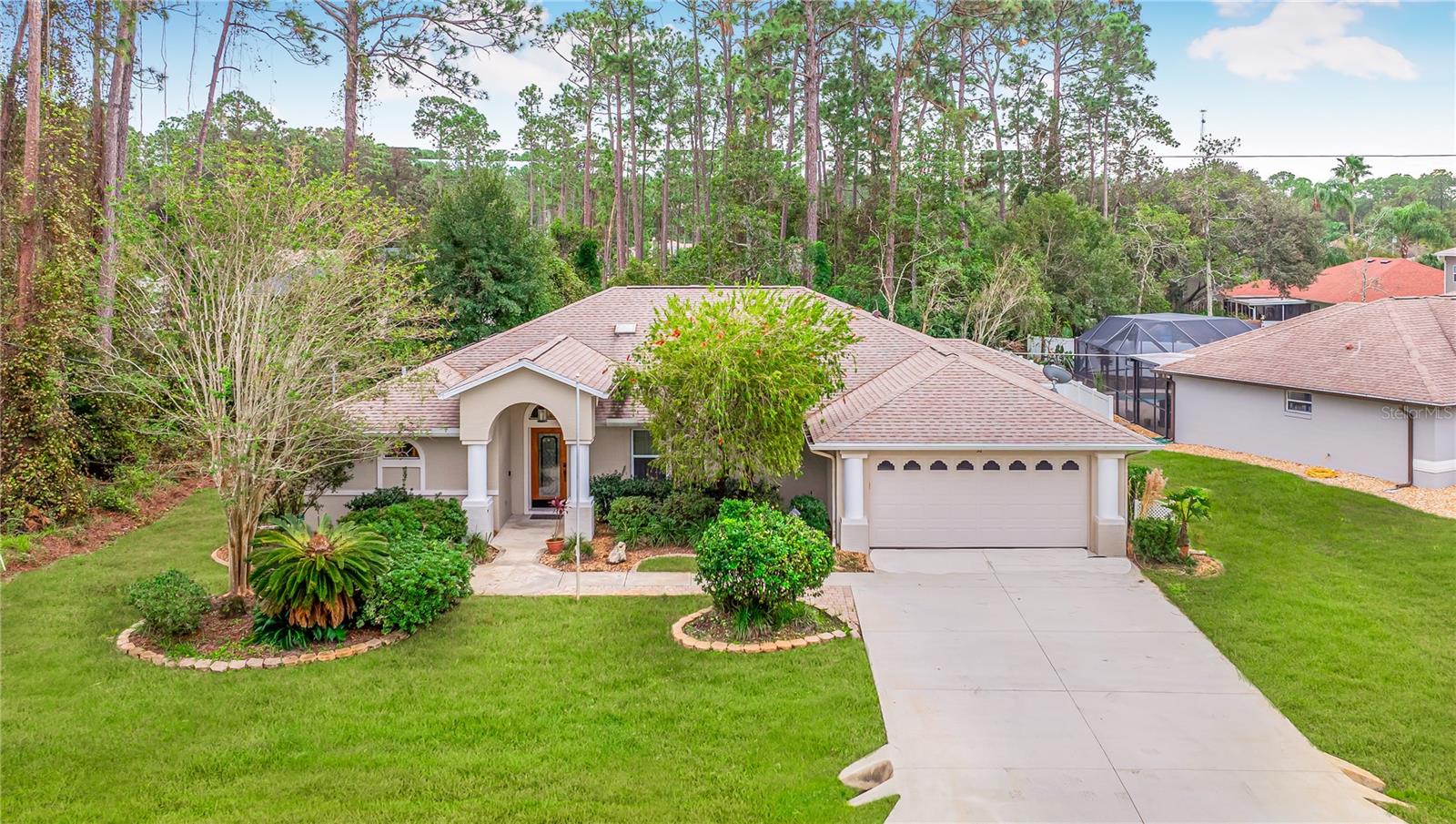 32 Woodward Lane, FL