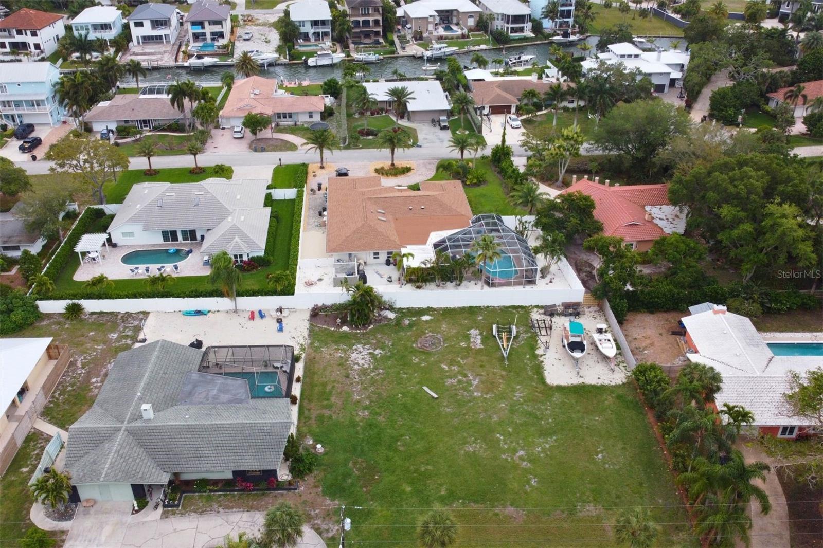 Southpointe Drive, FL