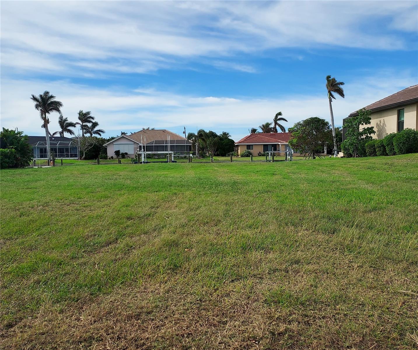 2200 Palm Tree Drive, FL