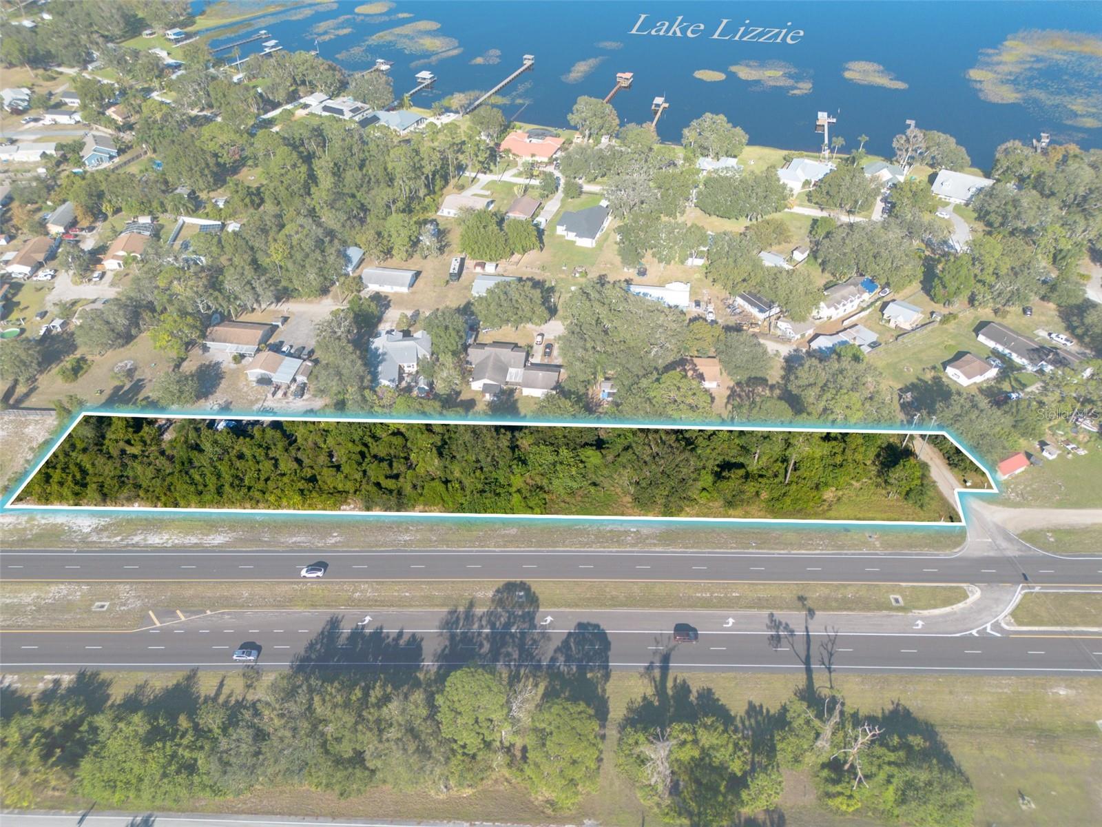2408 Lake Lizzie Court, FL