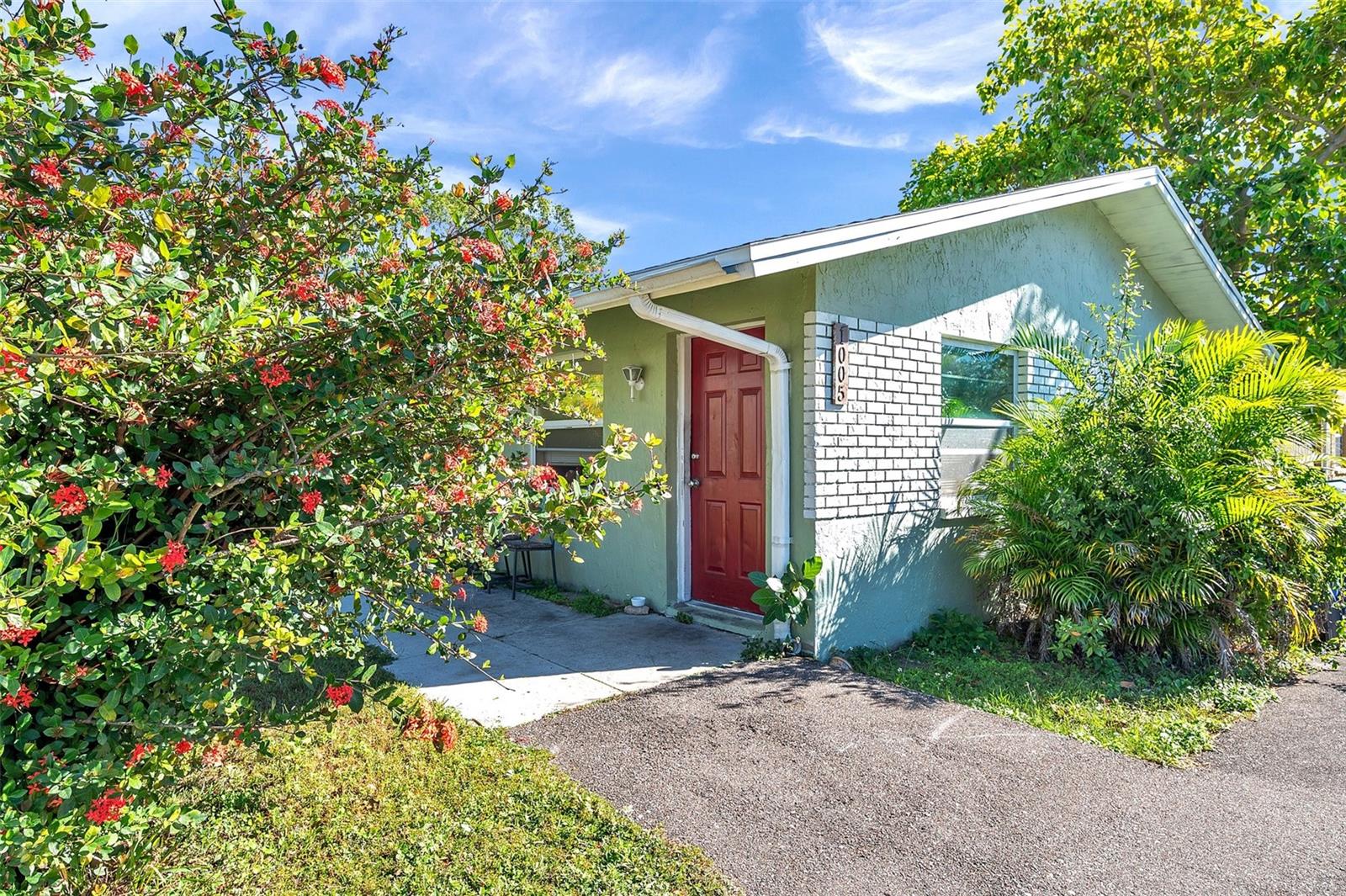 1005 Lake Palms Dr, FL