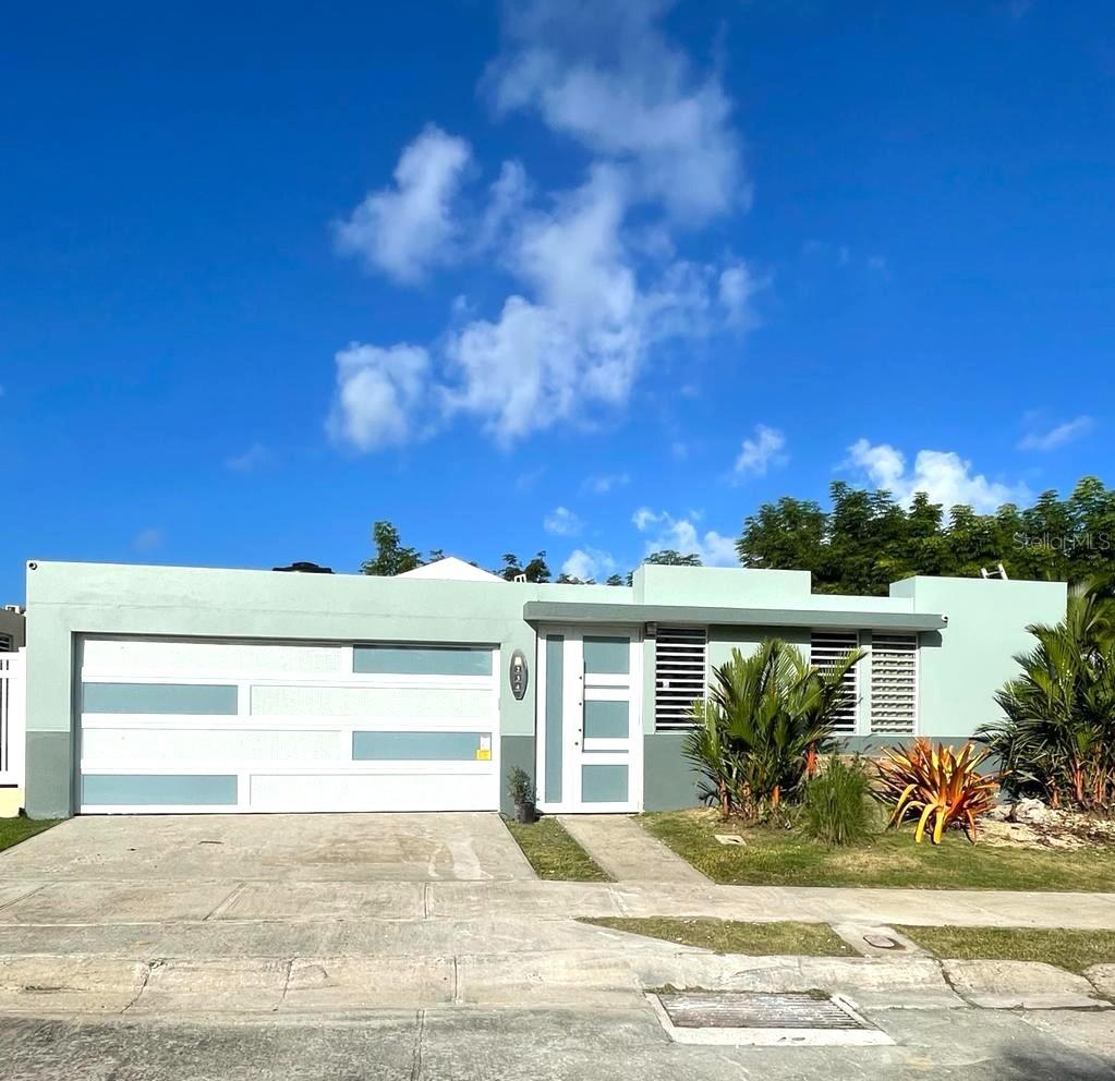 234 Zumbador, PR