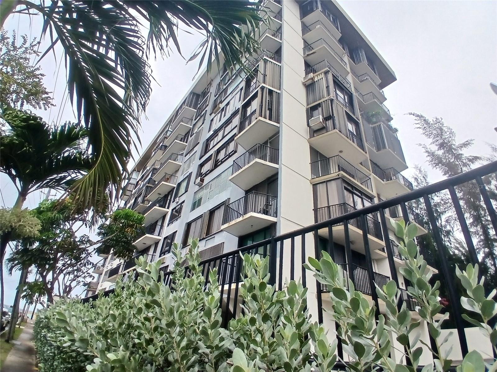 Pha Costamar Condominium, PR