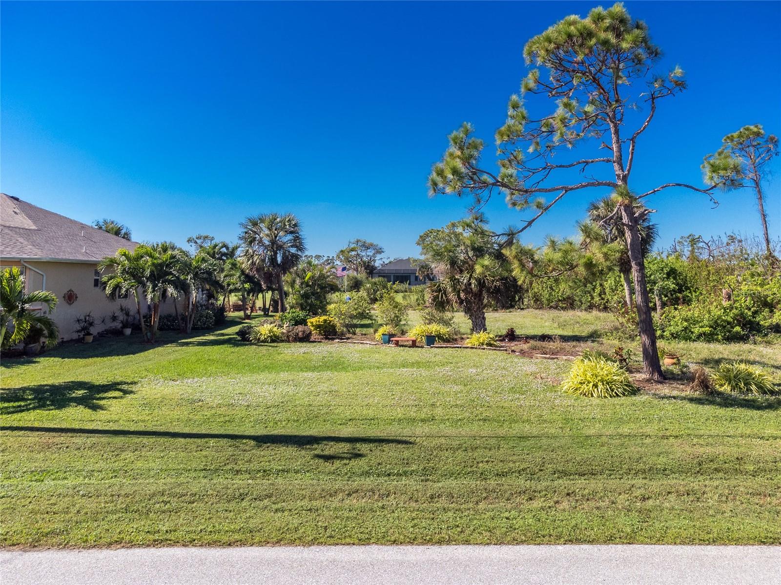 8 Pine Valley Place, FL