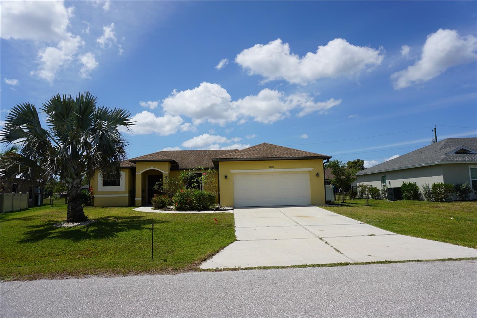 25115 Esmeralda Court, FL