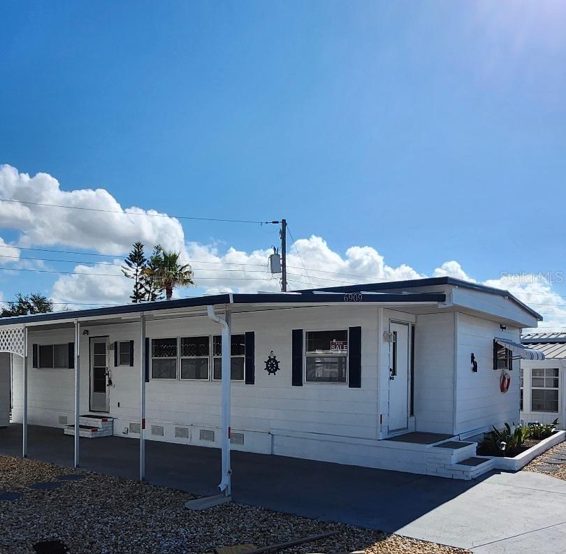 6909 Bayou Lane, FL