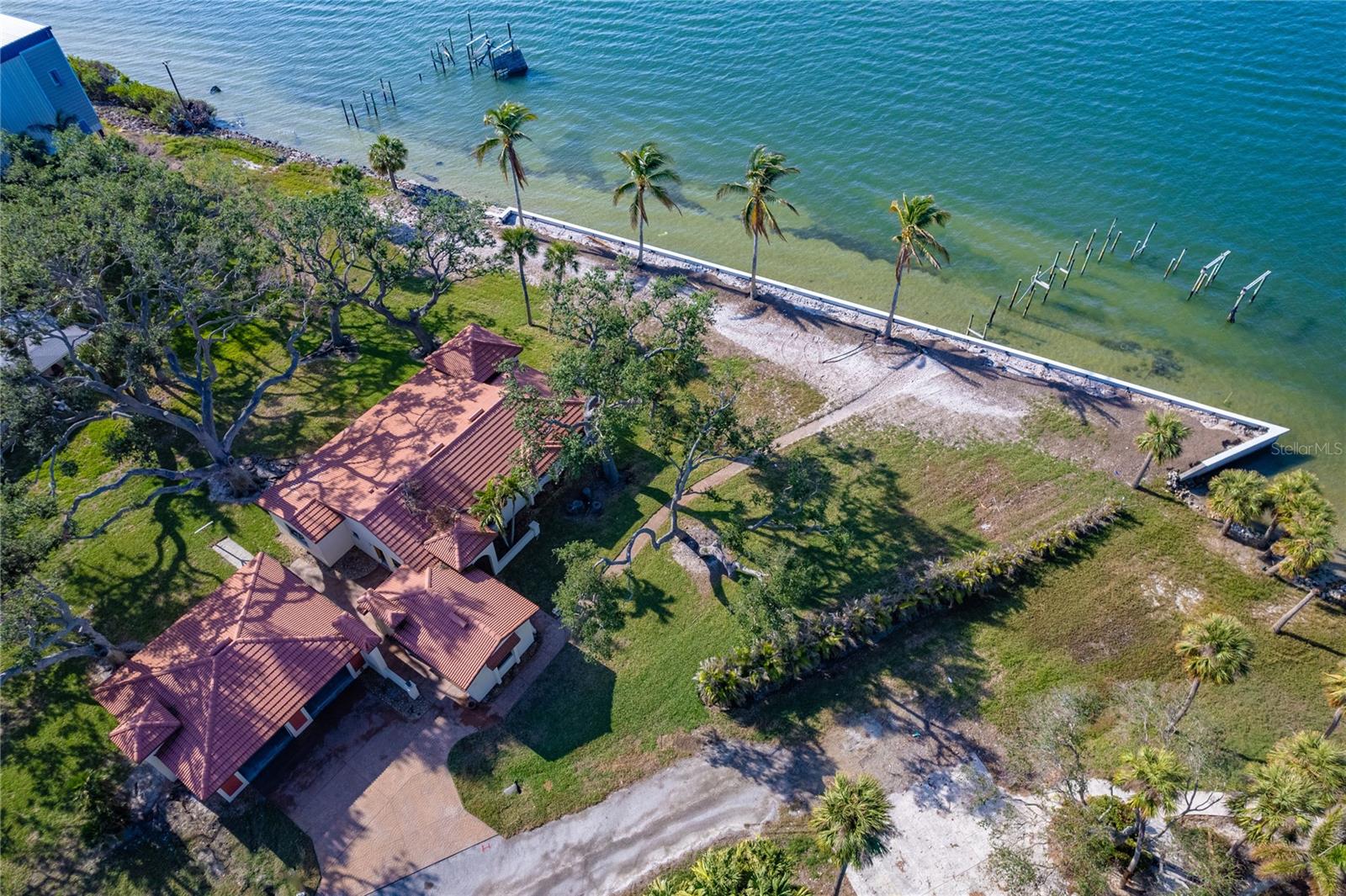 99 W Riverview Ave, FL