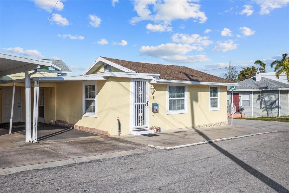 6 Seminole Dr, FL