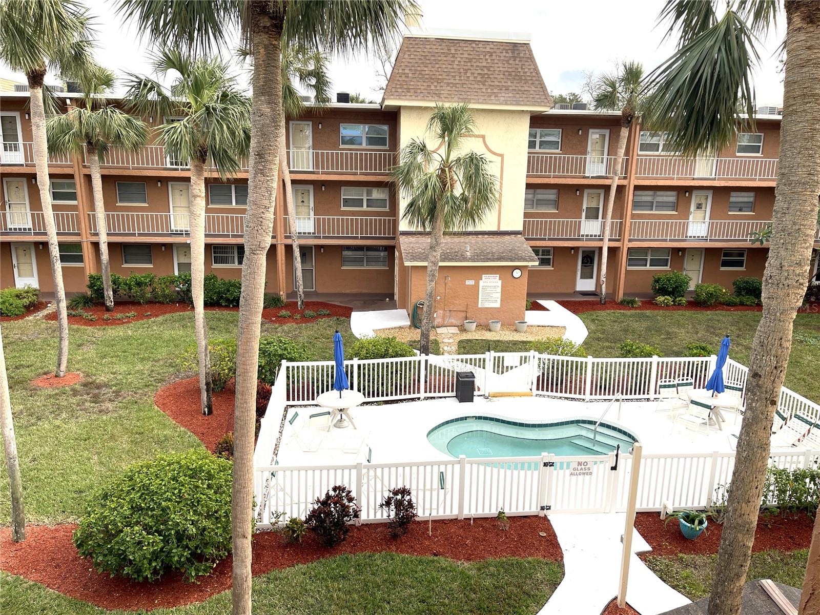 12760 Indian Rocks Rd #562, FL
