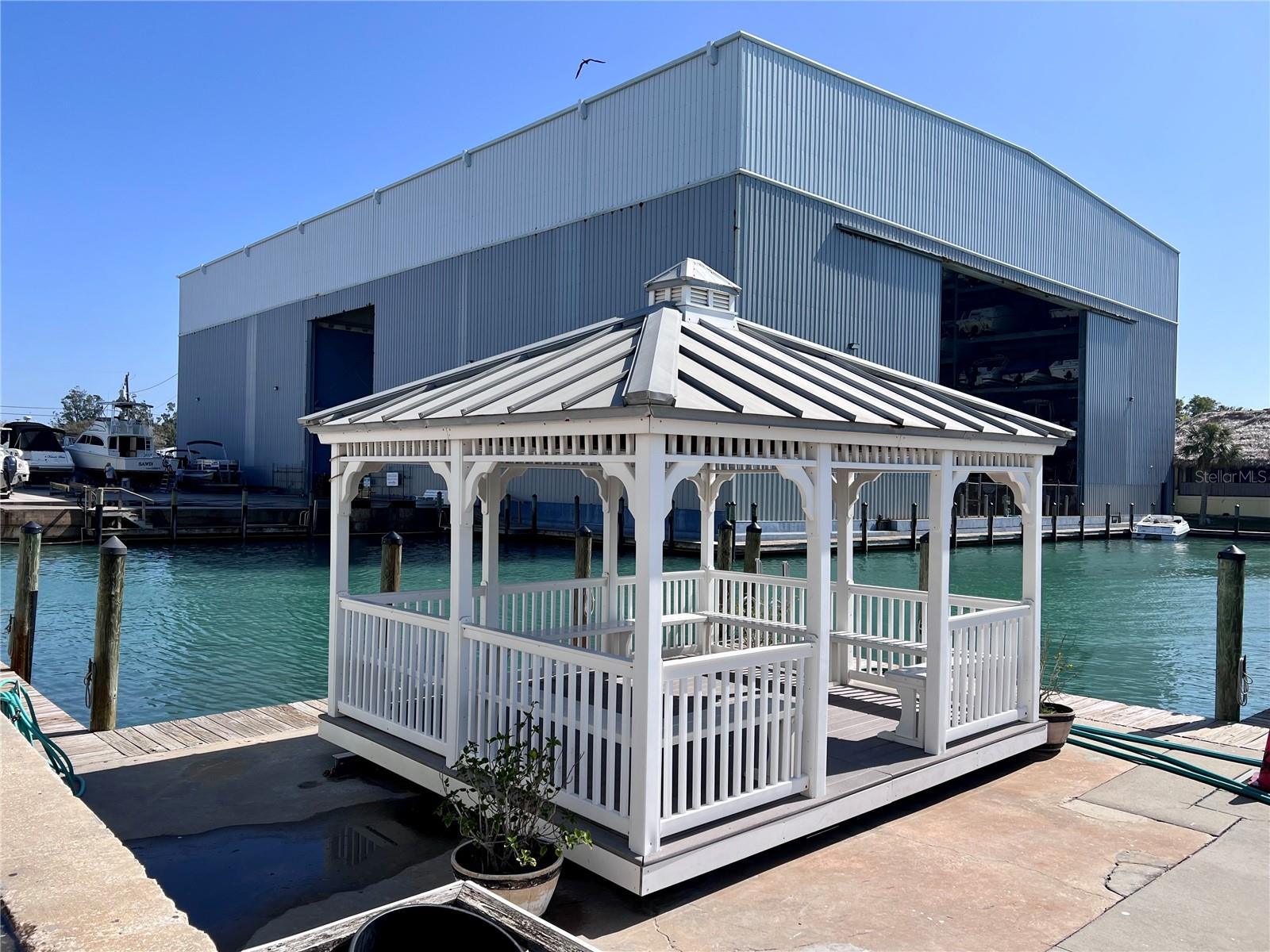 100 Circuit Road, FL