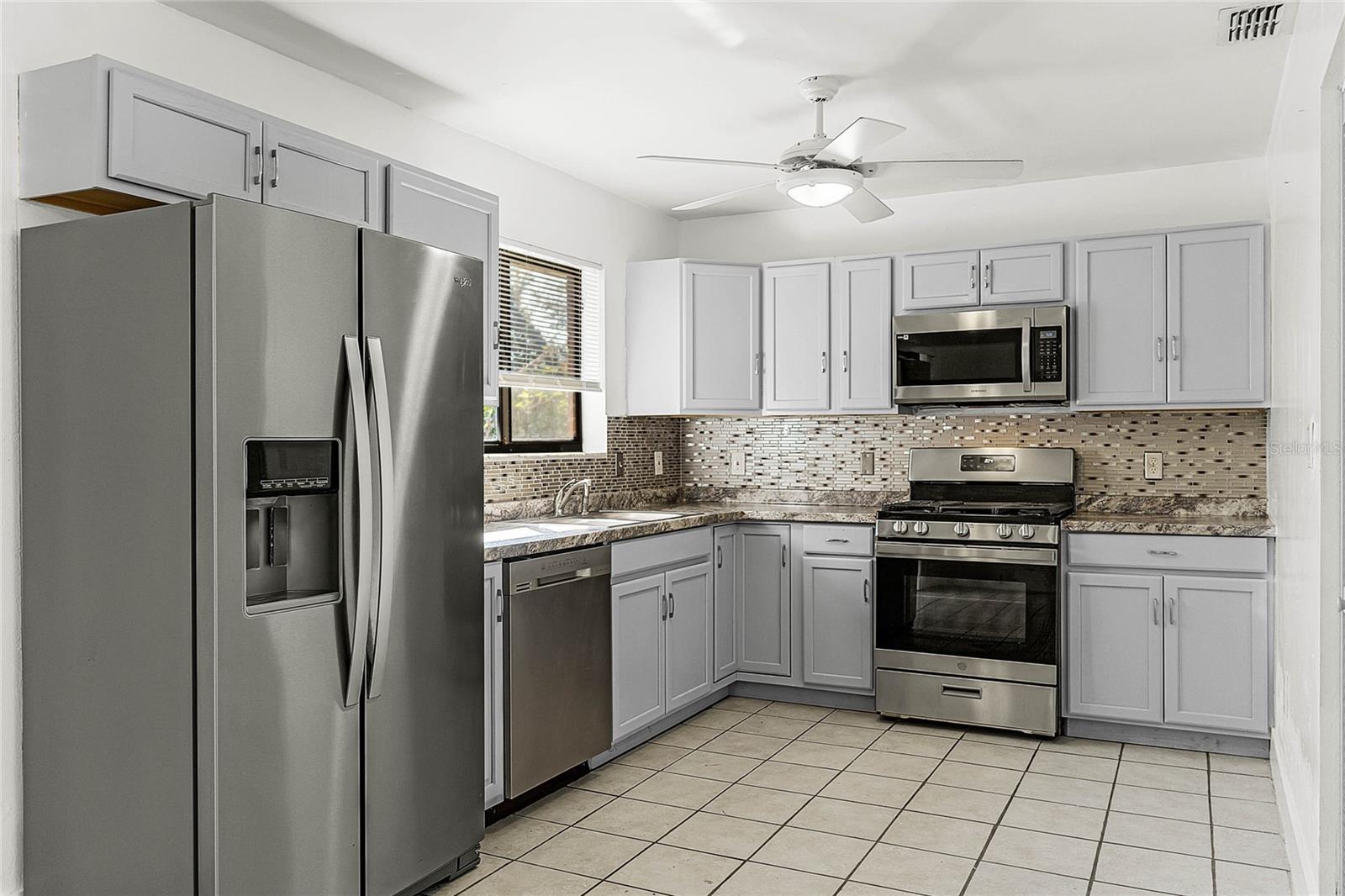 825 Kottle Circle, FL