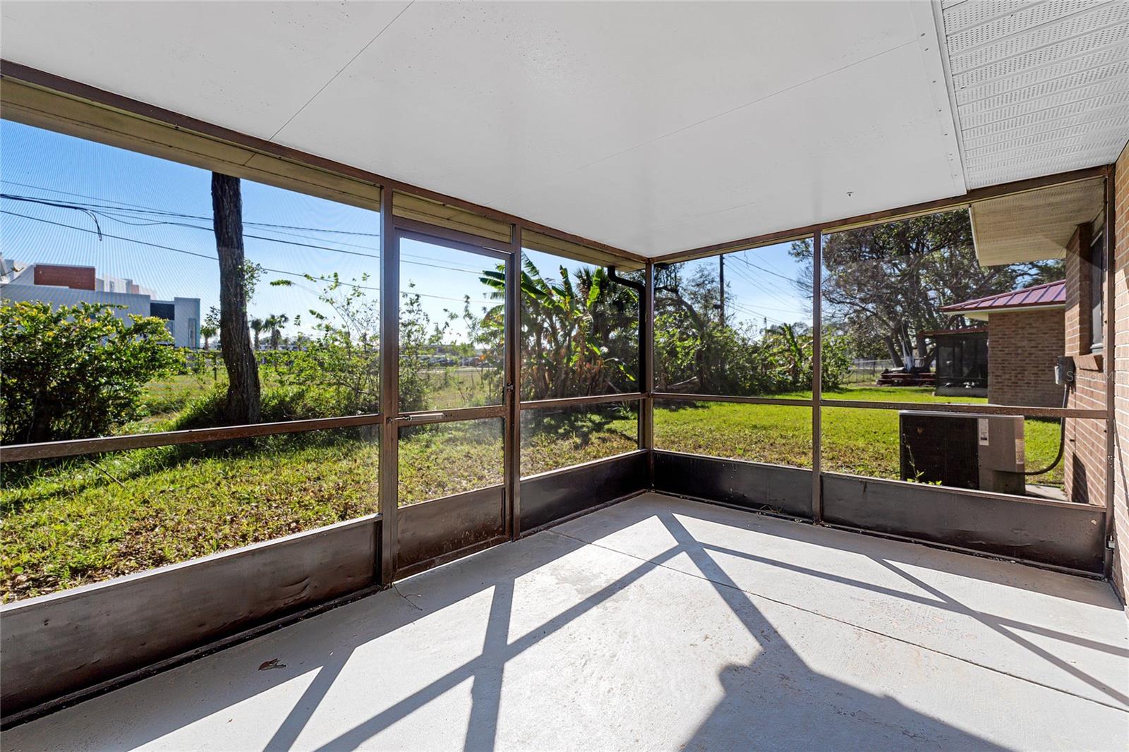 825 Kottle Circle, FL