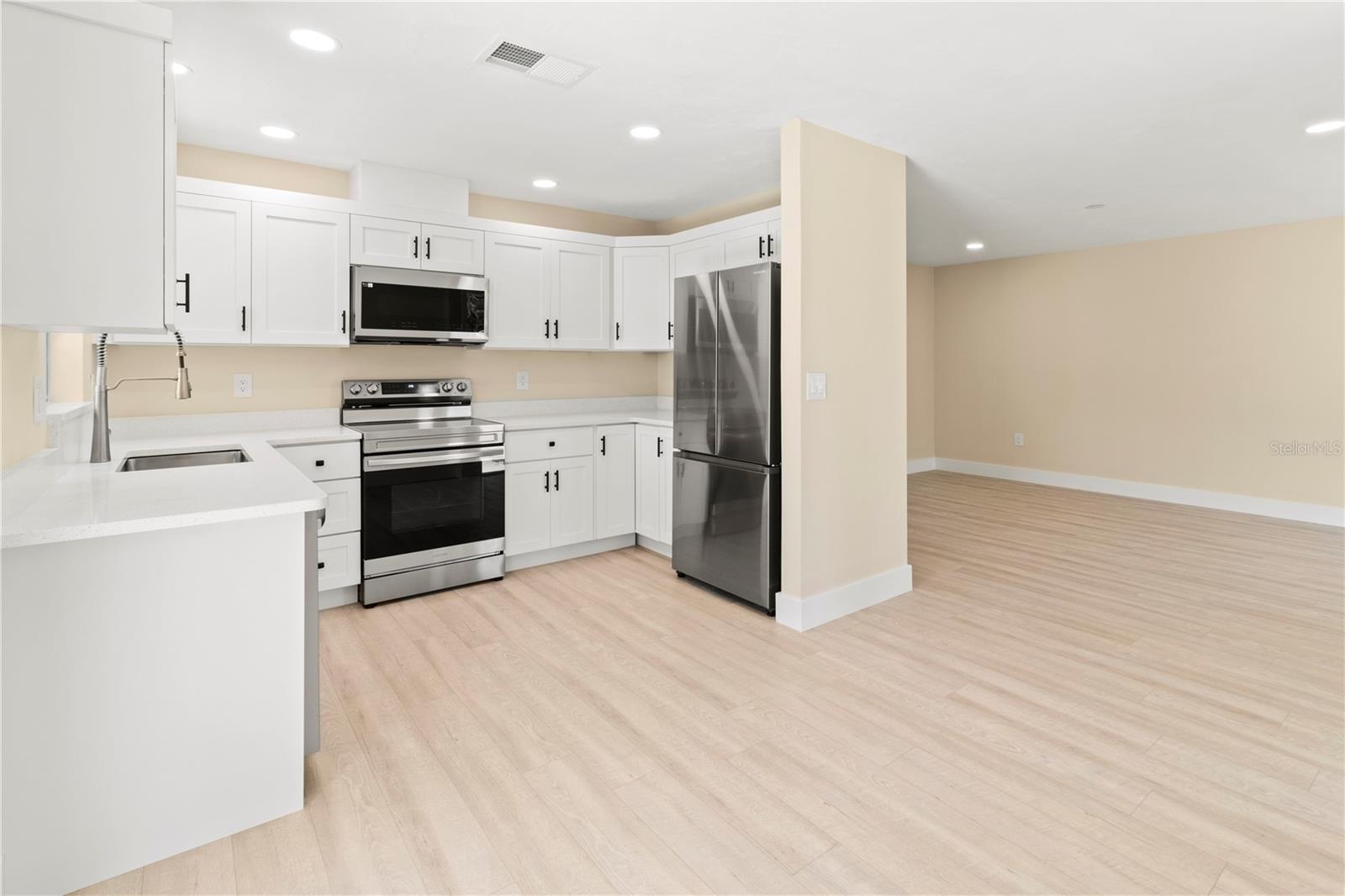 727 Jefferson Avenue, FL