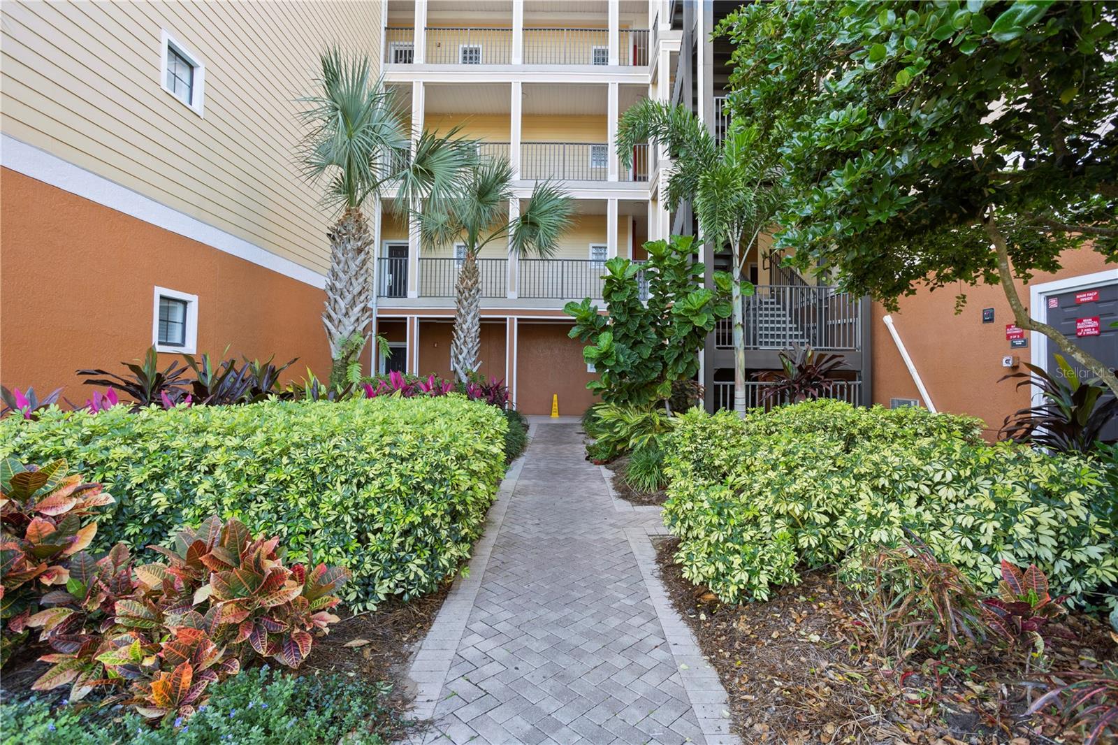 3050 Pirates Retreat Ct #303, FL