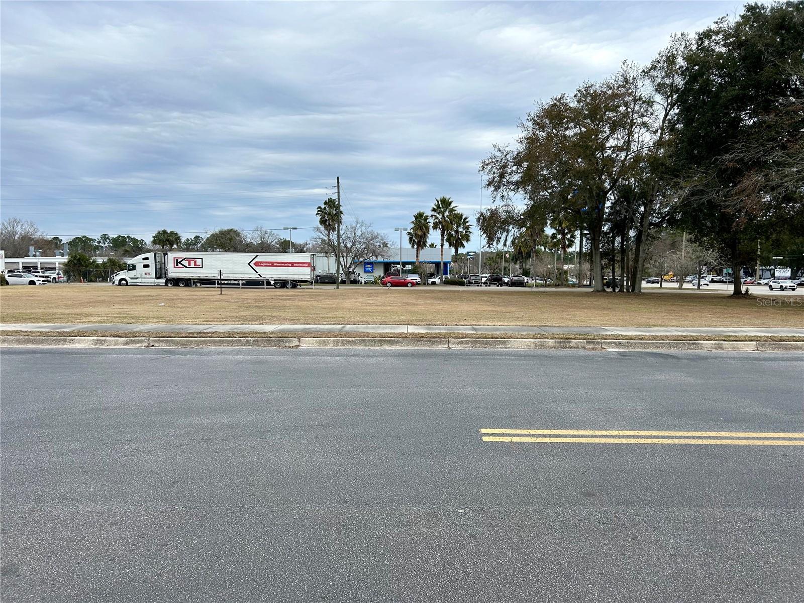 2550 Main Street, FL