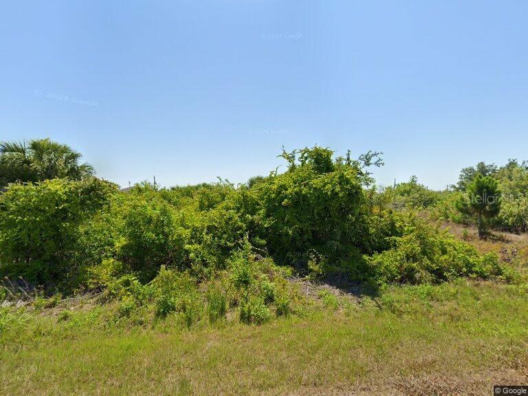 8083 Tracy Circle, FL
