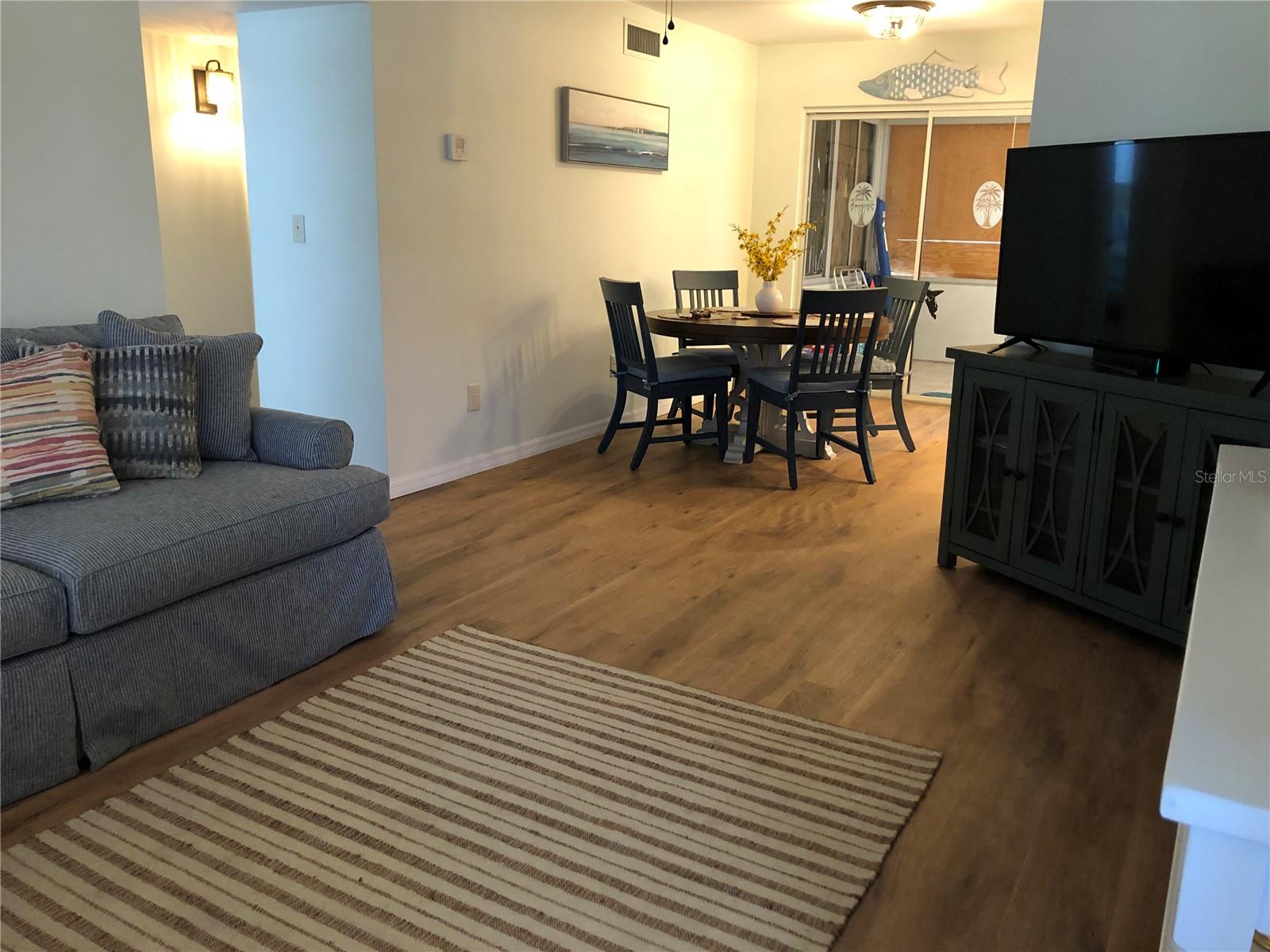 4158 Tamiami Trail, FL