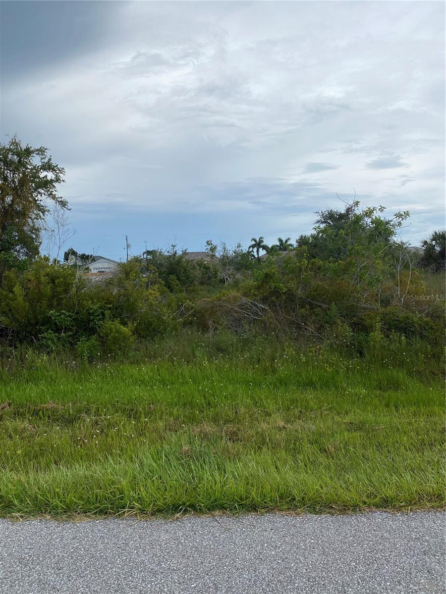 15427 Mccomb Cir, FL