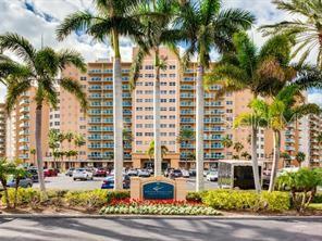 880 Mandalay Avenue, FL