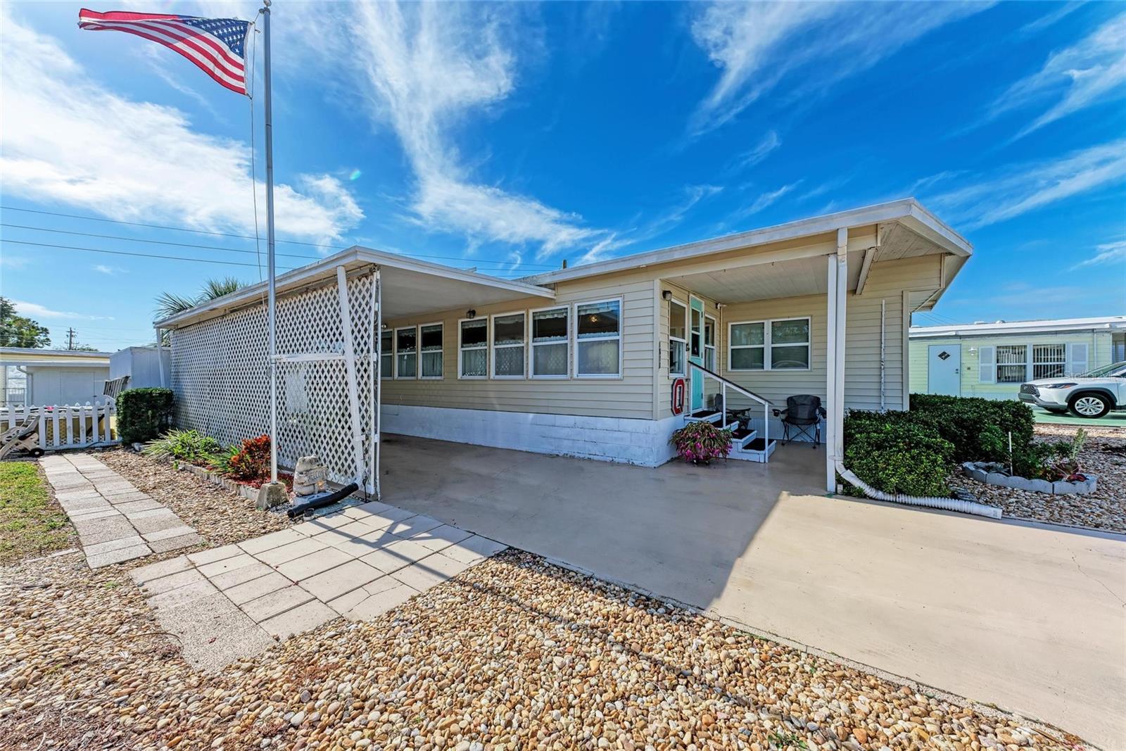 1610 Iowa Avenue, FL