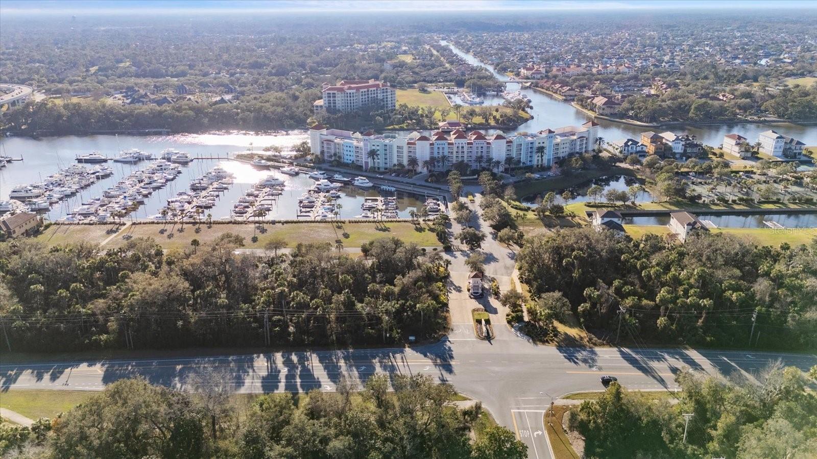 100 Harbor Village Point, FL