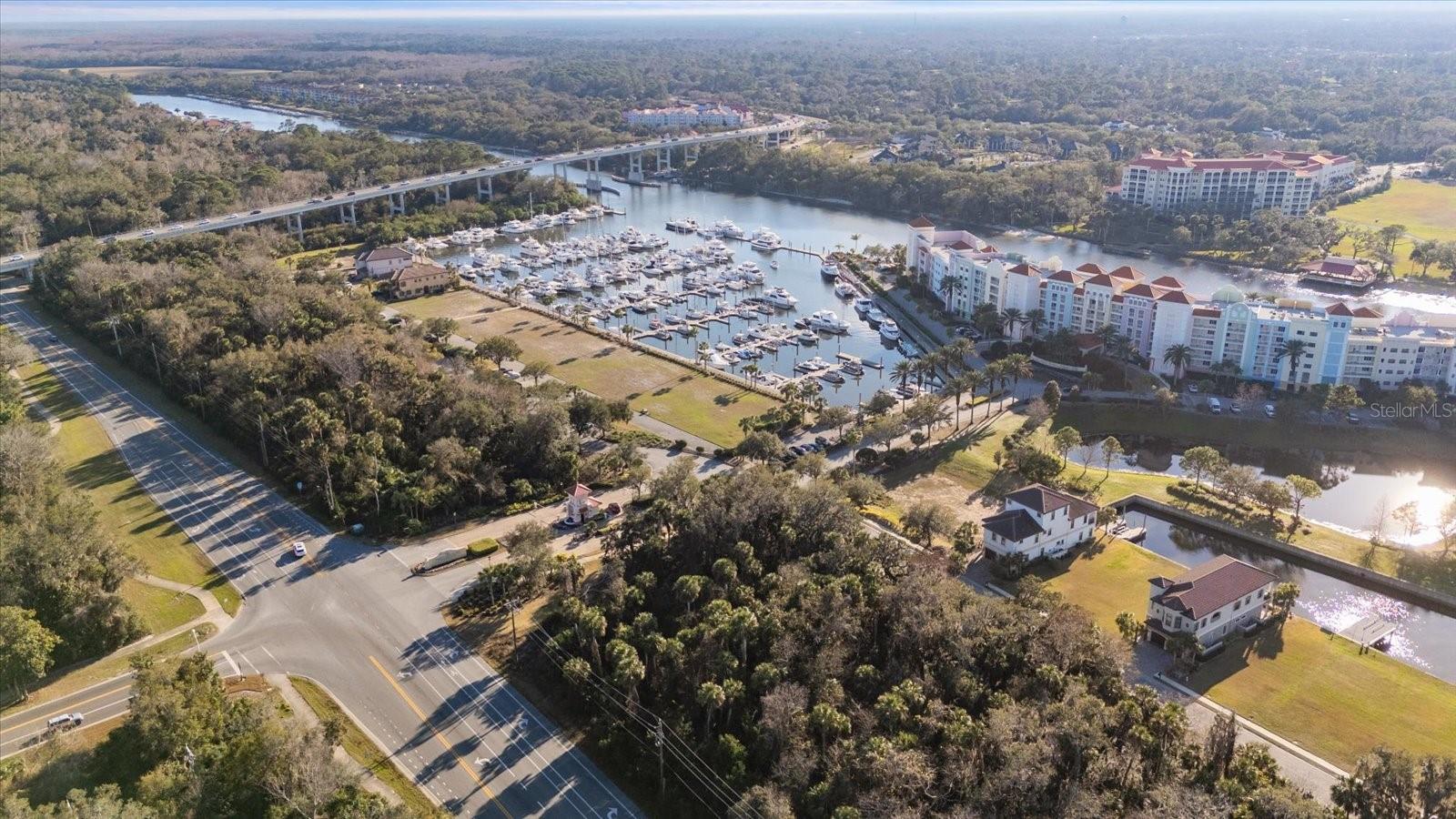 100 Harbor Village Point, FL