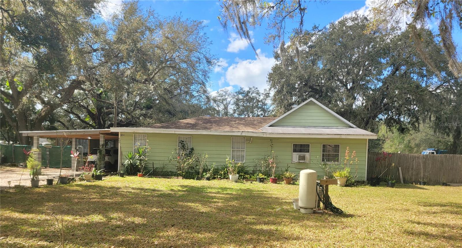 610 Buckley Dr, FL