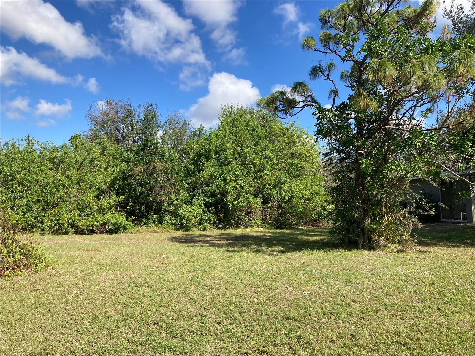 25187 Palisade Road, FL