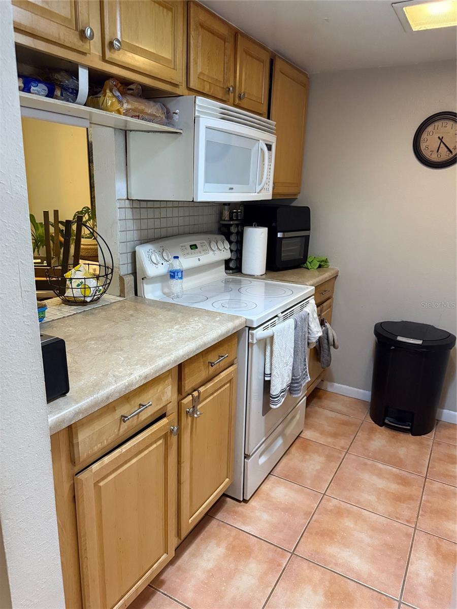3240 Semoran Boulevard, FL