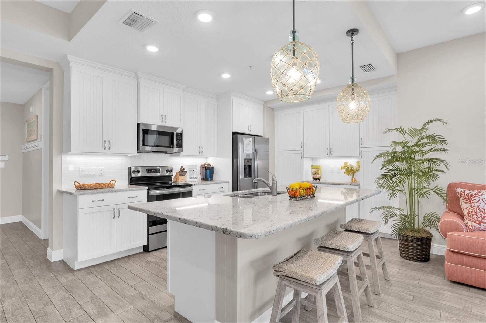 383 Aruba Circle, FL