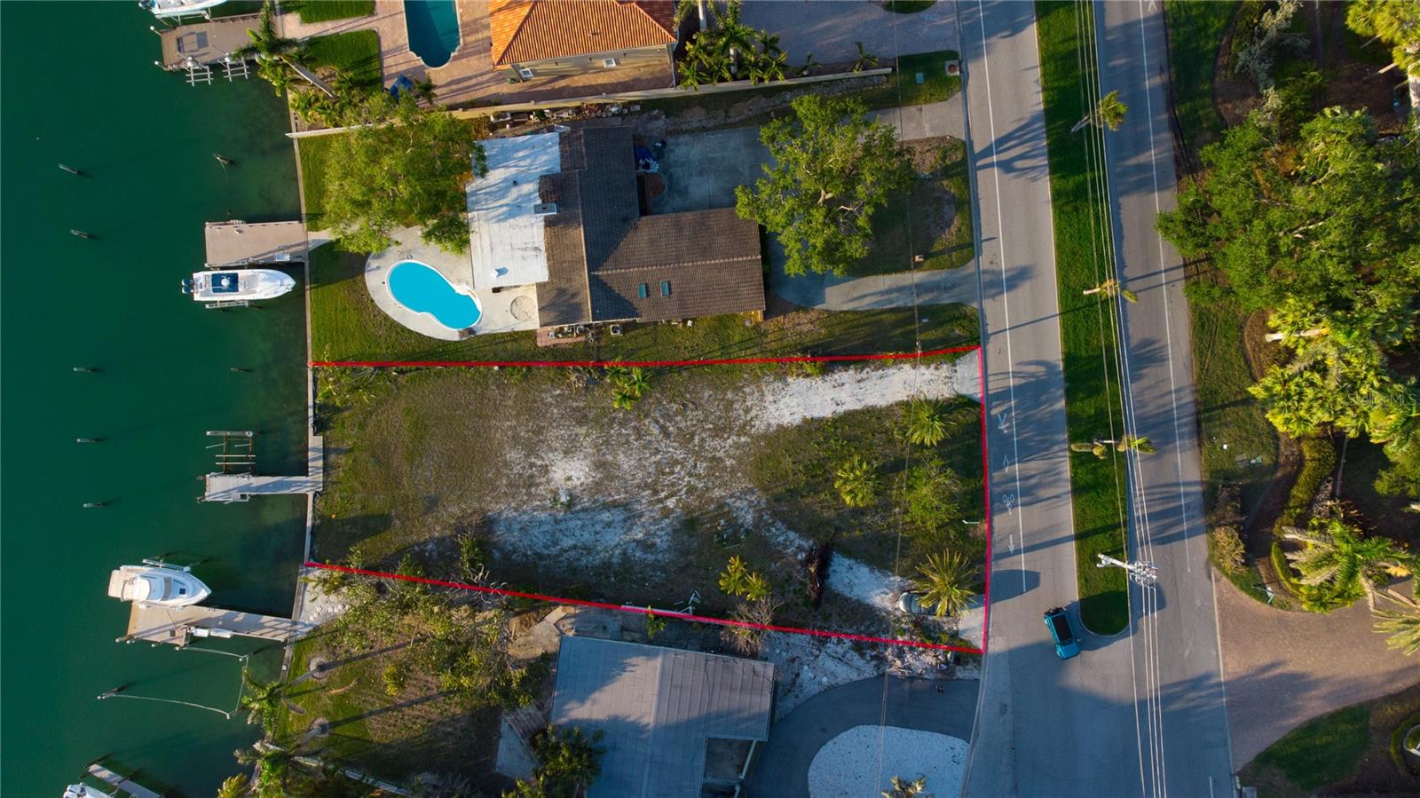 10304 Paradise Blvd, FL