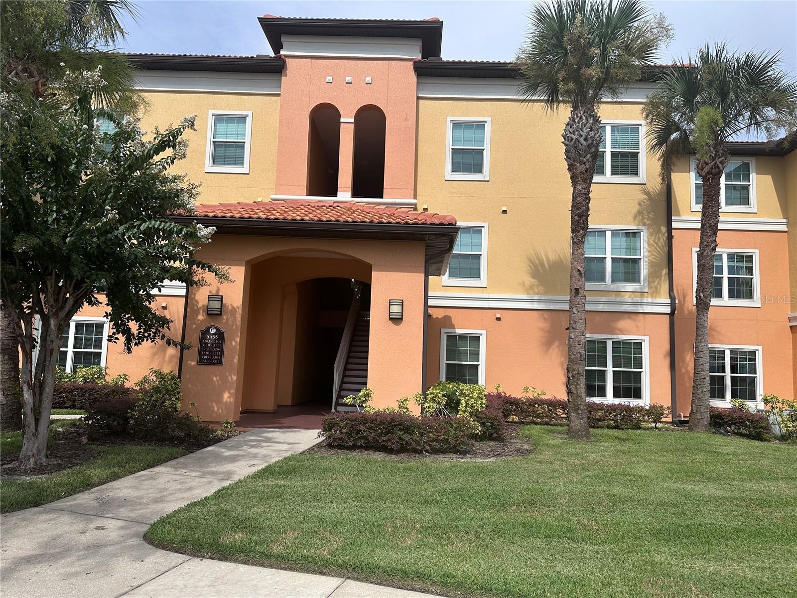 5455 Vineland Road, FL