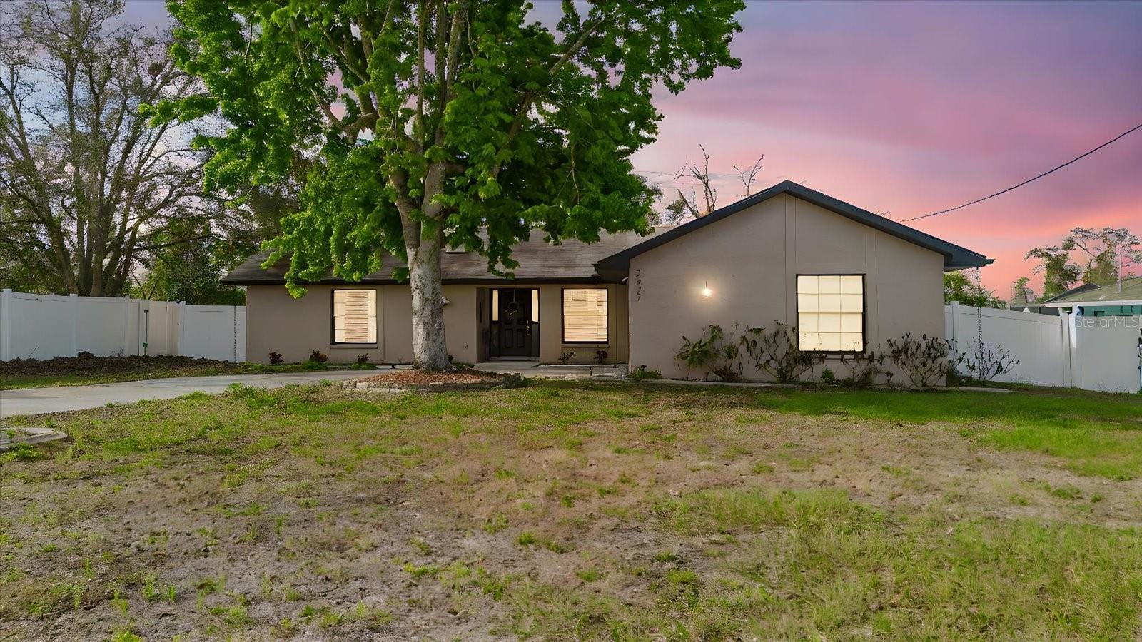 2427 Comerwood Dr, FL