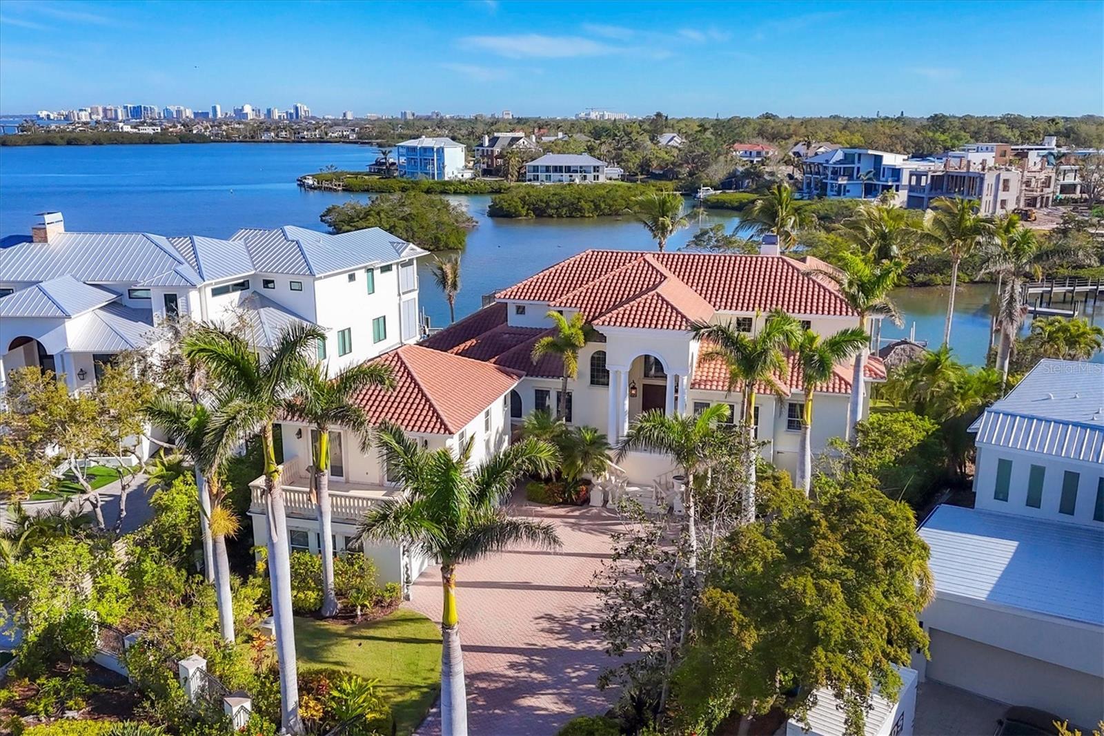 1137 N Lake Shore Dr, FL