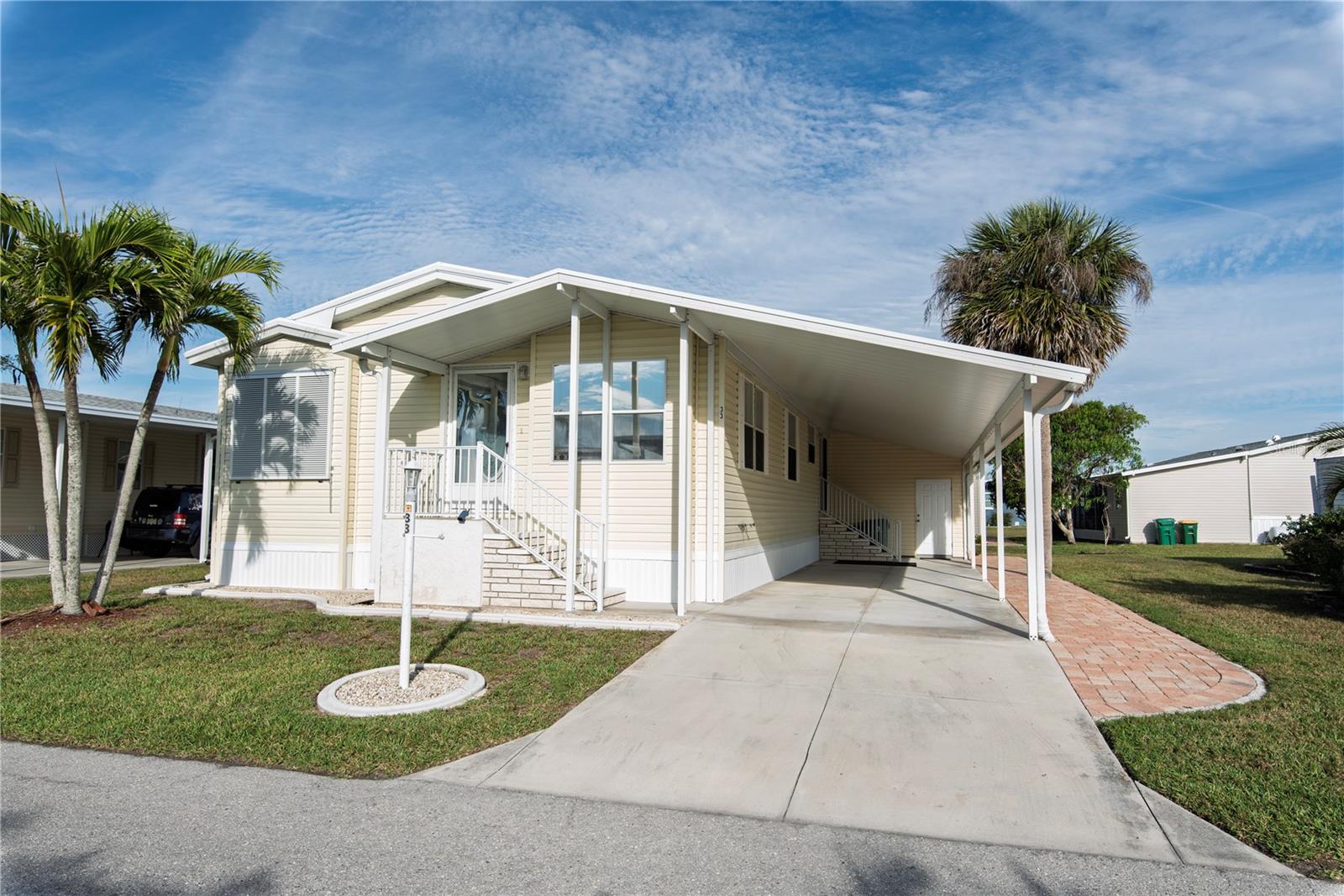 33 Amsterdam Avenue, FL