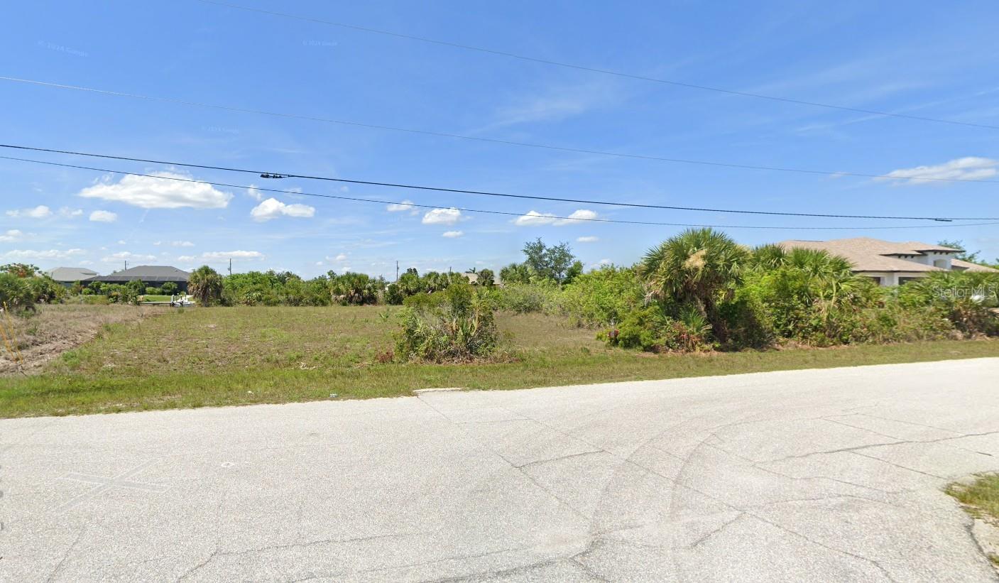 14306 Port Huron Ave, FL
