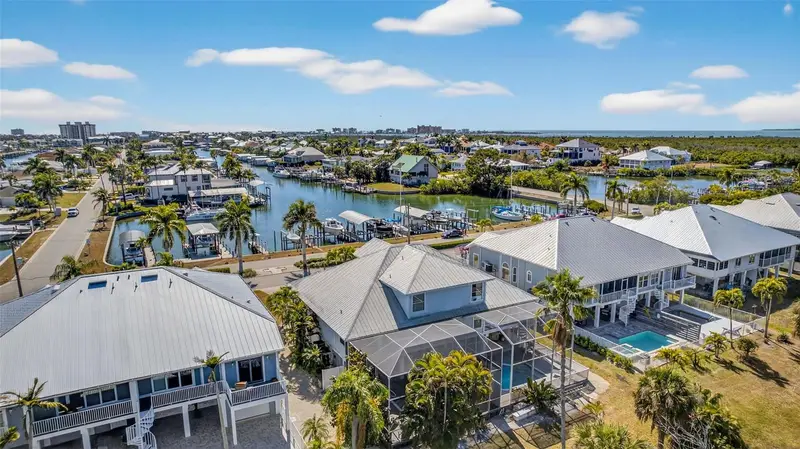 12130 Siesta Dr, FL